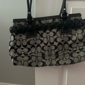 Coach handbag in like new condition!